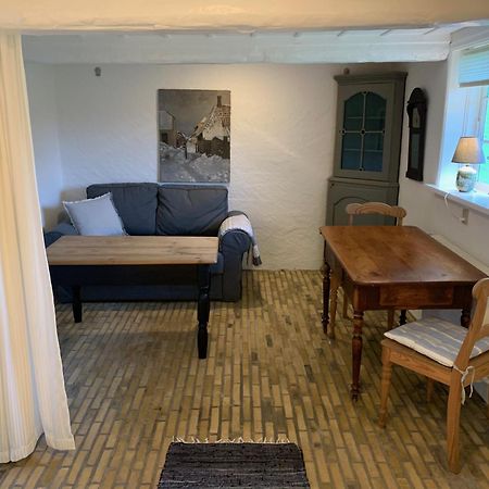 Lillemollens Bed & Breakfast Orbaek  Exterior photo