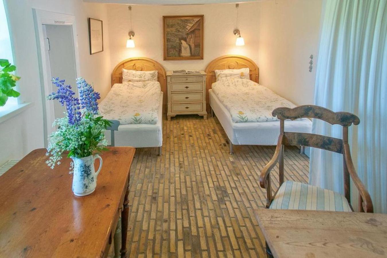 Lillemollens Bed & Breakfast Orbaek  Exterior photo